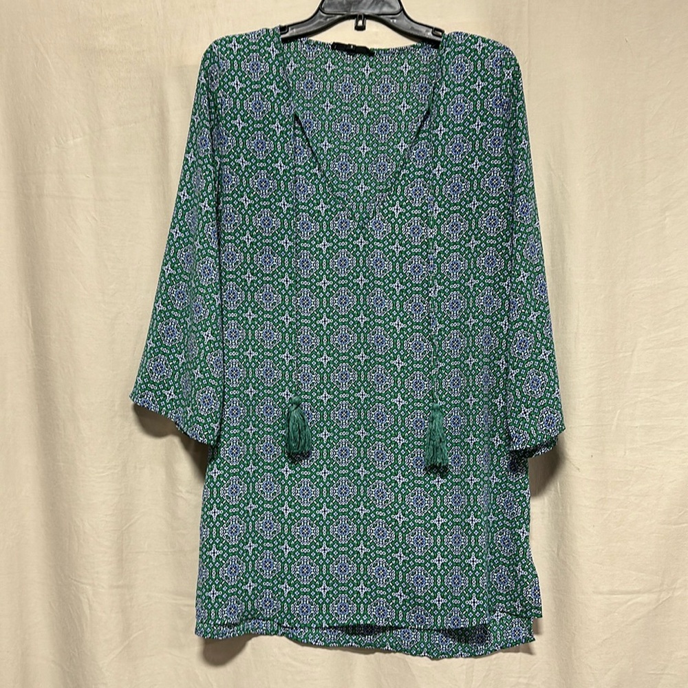 Olivacious Green, black and white dress! Size Small / Box 8-9‎